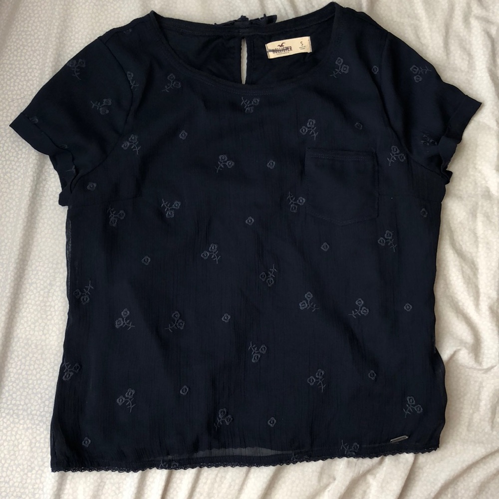 Hollister Co. shirt